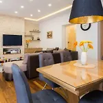Luxury Luce Apartman *