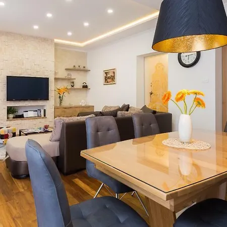 Luxury Luce 아파트 *