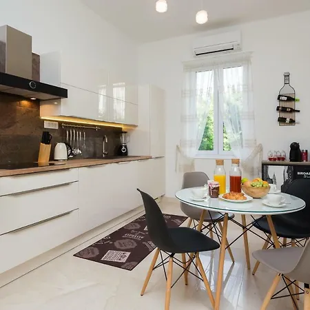 Luxury Luce Apartman