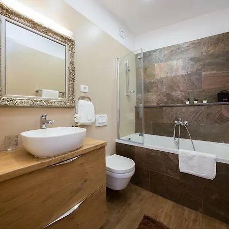 Luxury Luce * スプリト