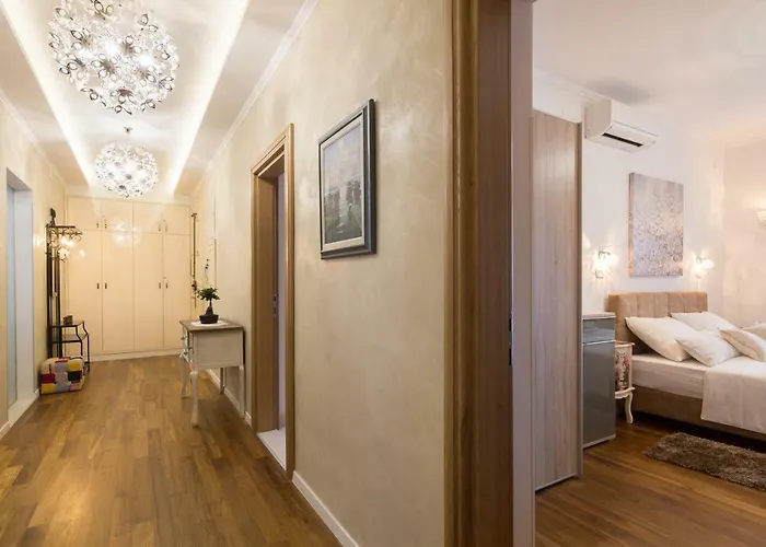 Luxury Luce Apartment